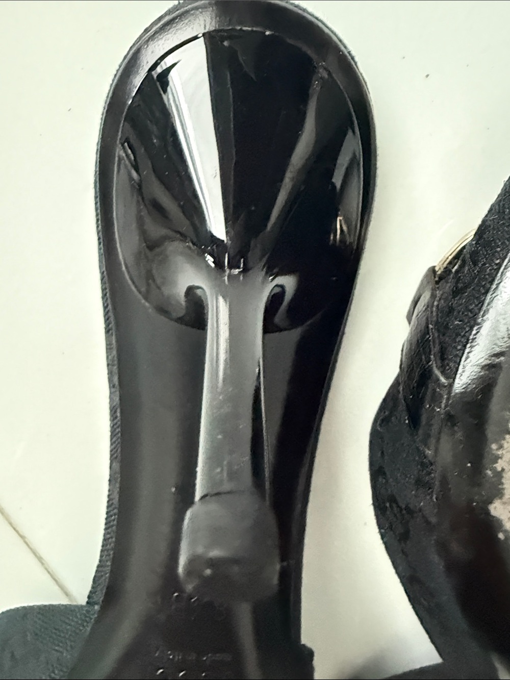 Gucci Black Leather Open-Toe Mules with Gold Horsebit - Picture 7 of 11